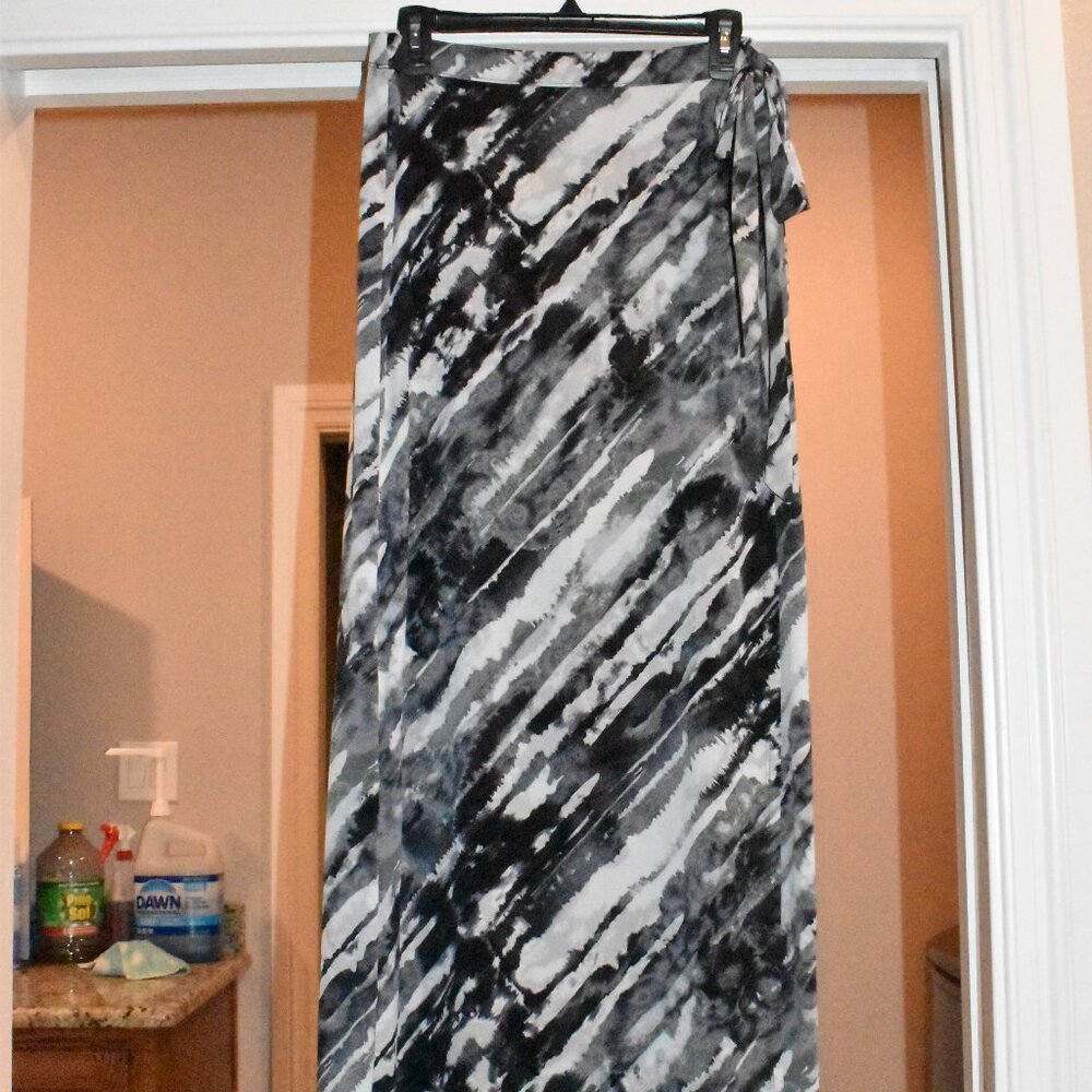 Very Nice Est 1946 Maxi Wrap Around Skirt Size M